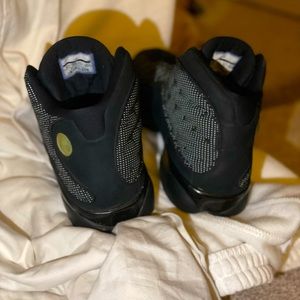 -Jordan’s 13 black-cat reflexive